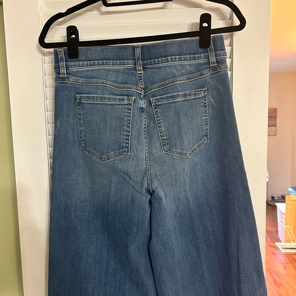 BNWT Spanx wide leg trouser detail jeans! These jeans have a cuffed hem. - Picture 4 of 6